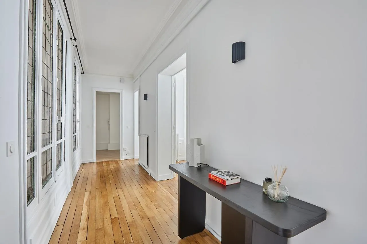 Apartement Center Of Paris By Studio Prestige Apartment