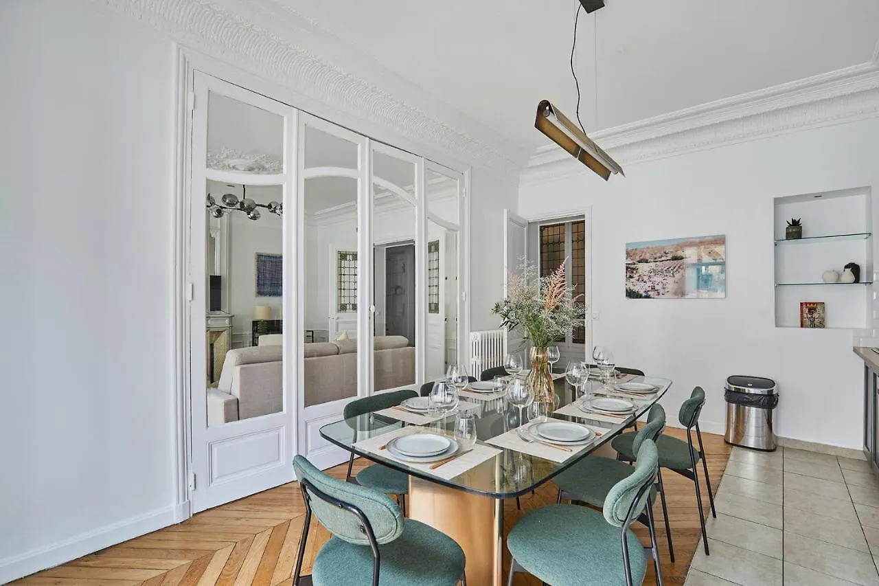 Apartment Apartement Center Of Paris By Studio Prestige